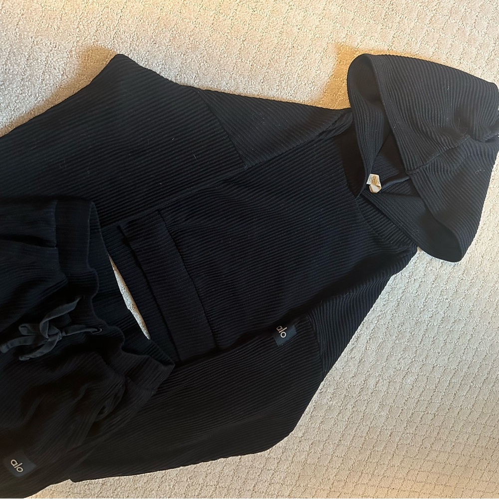 AloYoga Black Ribbed Hoodie Muse Set